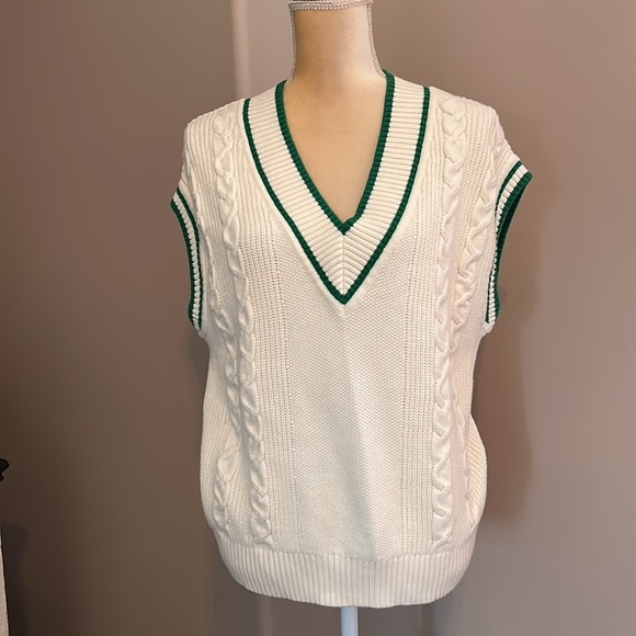 NWT Talbots Drop Shoulder Cable Knit Sweater Vest(size medium) - Picture 2 of 7